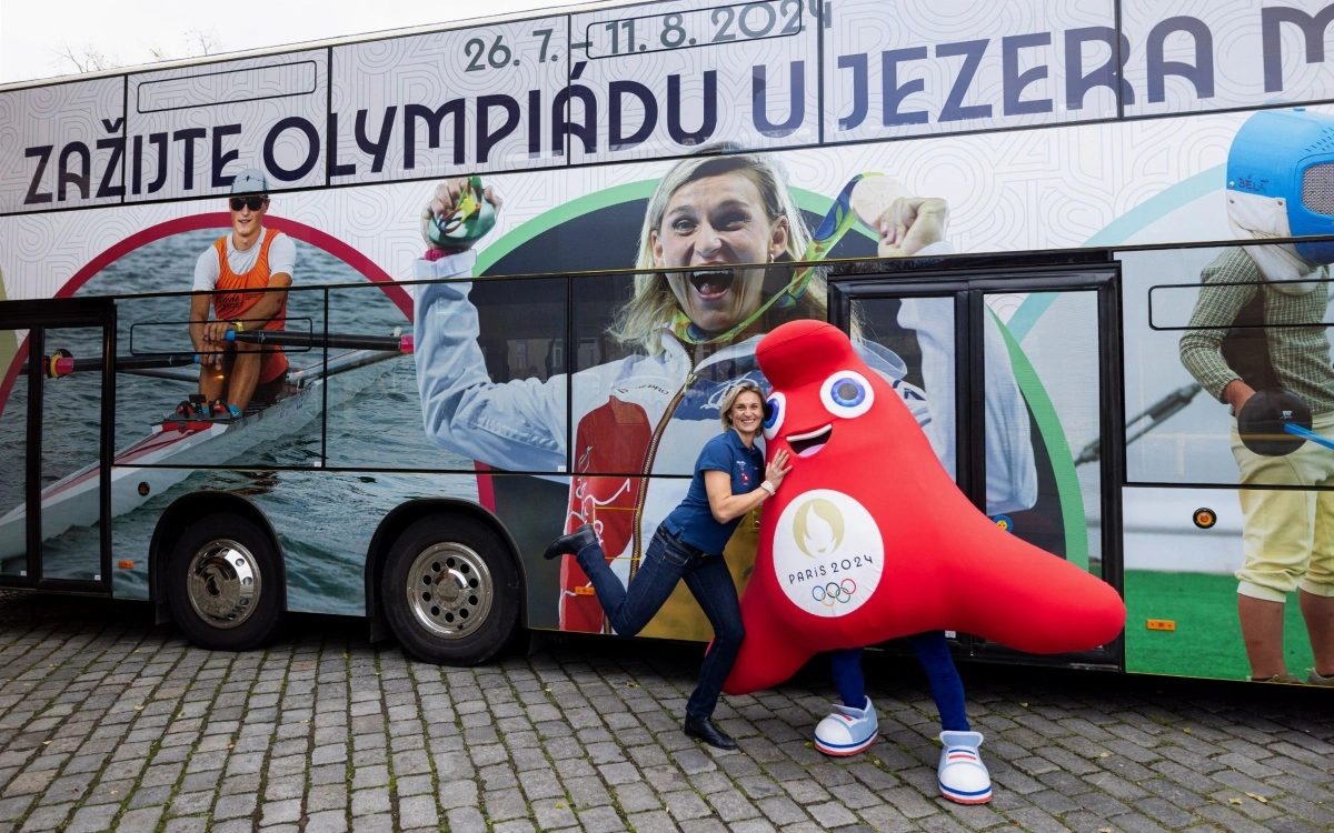 VIDEO: Avataren til Olympian Špotáková inviterer deg til den olympiske festivalen ved Lake Most